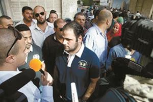 وديع وسوف وحشود من معجبي والده في المستشفى﻿