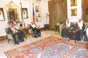 صاحب السمو الامير الشيخ صباح الاحمد وسمو ولي العهد الشيخ نواف الاحمد وسمو الشيخ ناصر المحمد والشيخ علي الجراح﻿
