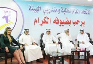 شعيب المويزري وعايض ابوخوصة ونعيمة الحاي وفهد الهيلم وزيد الرشيدي﻿