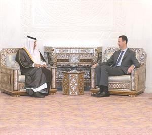 الرئيس بشار الاسد مستقبلا رئيس مجلس الوزراء القطري الشيخ حمد بن جاسم امس 				افپ﻿