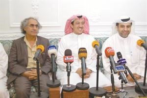 تركي الدخيل ودرشيد الخيون وماضي الخميس في الصالون الاعلامي﻿