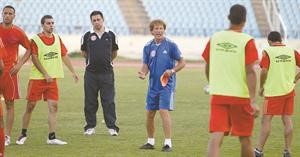 الالماني تيو بوكير لم يغير في تشكيلة منتخب لبنان