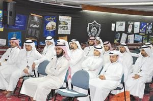 عدد من المهندسين الكيميائيين خلال اللقاء
