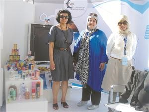 زينب حسين ولينا الموسى ودلال الرفدي من الهيئة العامة للصناعة