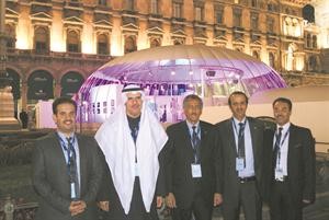 عبدالله الخالدي وسامي الحمد والشيخ جابر الدعيج والشيخ سلمان الحمود والشيخ دعيج الخليفة امام القبة