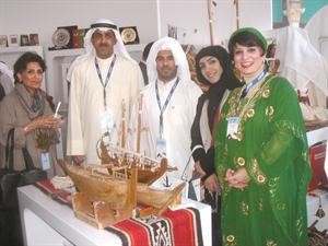 الزميلة ريم الوقيان واحمد الاشوك وزوجته وسالم بوقماز وسهيلة النجدي