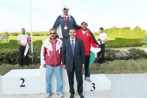 العصيمي فرحا بانجاز الرماة الابطال