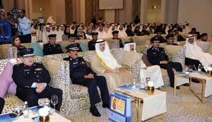 الوزير الراشد والفريق الفارس واللواء المنصوري في مقدمة الحضور