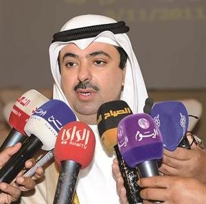 وزير الدولة لشؤون مجلس الوزراء علي الراشد﻿