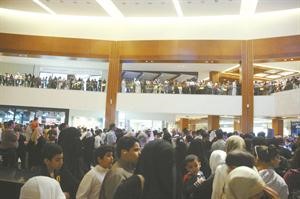 حضور كبير لمتابعة انشطة زين احتفالا بالعيد	سعود سالم﻿