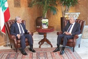 الرئيس ميشال سليمان مستقبلا رئيس البرلمان نبيه بري امس محمود الطويل

