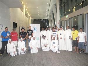 عدنان الملا يتوسط بعض المشاركين﻿