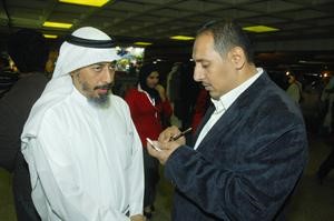 عبدالرحمن السميط متحدثا للزميل اسامة ابوالسعود 	محمد ماهر﻿