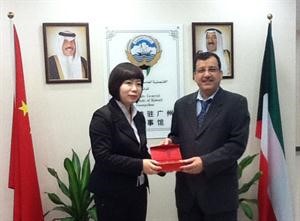 السفير عبدالوهاب الصقر لدى استقباله بنغ خوي﻿