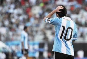 الاتهامات تنهال على ميسي عقب الاخفاق في الفوز على بوليفياافپ

