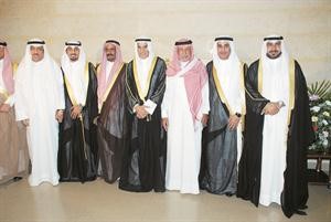 احمد السعدون ومسلم البراك واحمد الشريعان يباركون﻿