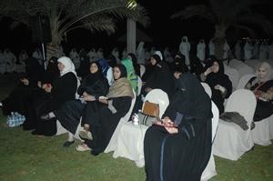 جانب من الحاضرات في ساحة الارادة امس﻿