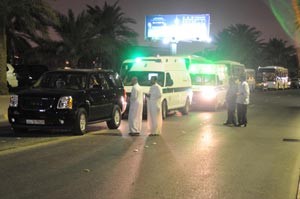 سيارات الاسعاف تواجدت في المكان لمواجهة اي طارئ