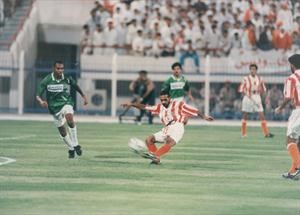 اللاعب بدر حجي في احدى المباريات