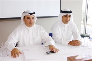 مبارك البدر والقطامي خلال المؤتمر الصحافي لـ اداء العقارية قاسم باشا
