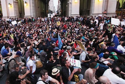 «احتلوا وول ستريت» تعكس واقعاً أميركياً مريراً