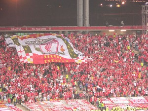 إدارة ليفربول تصف جماهيرها بالغباء : أشتروا تذاكر مباراة في الكاس ليحضروا بها لقاء بالدورى! 