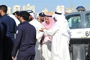 مدير مباحث حولي العقيد عبدالرحمن الصهيل يصل الى موقع الحدث