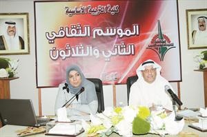 دعبدالله المهنا ومنى اللوغاني خلال افتتاح الموسم﻿