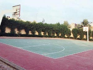 صورة لملعب المباراة كما نشرتها الصحيفة السعودية