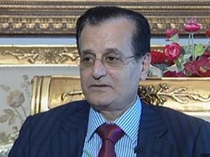عدنان منصور