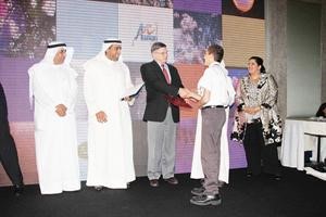الجامعة الاميركية تحرص على تكريم المميزين﻿