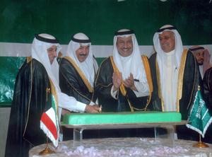 رئيس الوزراء الجديد مشاركا في احتفال السفارة السعودية باليوم الوطني﻿