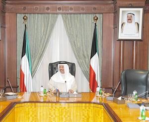 الشيخ جابر المبارك مترئسا احدى جلسات مجلس الوزراء﻿