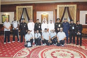 العقيد وليد الغانم مستقبلا الوفد القطري﻿