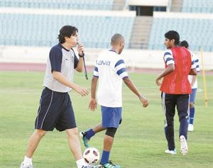 الازرق بدا مرحلة الاستعداد للبطولة العربية﻿