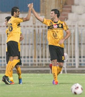 السوري عمر السومة باق مع القادسية﻿