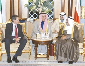 صاحب السمو الامير مستقبلا كينيث روث
