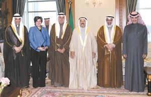 صاحب السمو الامير الشيخ صباح الاحمد لدى لقائه كتلة العمل الوطني امس ﻿