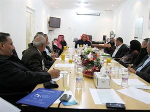 علي البغلي واعضاء مجلس ادارة الجمعية خلال اجتماعهم مع الوفد اليمني