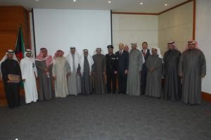 المكرمون في صورة جماعية	محمد ماهر﻿