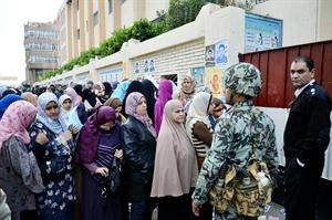 صورة ارشيفية للناخبين في المرحلة الاولى
