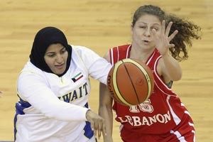 جانب من المباراة التي انتهت بفوز لبنان 108-28