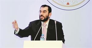 علي الزبيد خلال فعاليات اختتام الملتقى الاستراتيجي الثاني