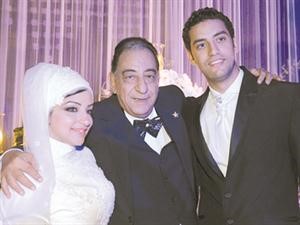 احمد راتب اثناء زفاف ابنته