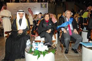 ديوسف الابراهيم ودموضي الحمود ودموسى محسن في مقدمة الحضور	 محمد ماهر﻿