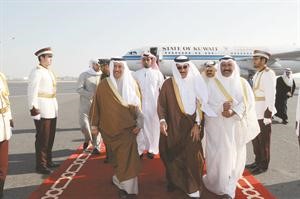ممثل صاحب السمو الامير رئيس الوزراء الشيخ جابر المبارك عند وصوله امس الى الدوحة﻿