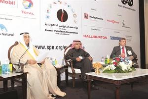 سامي الرشيد متحدثا خلال مؤتمر النفط الثقيل﻿