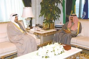 سمو ولي العهد الشيخ نواف الاحمد مستقبلا الشيخ حمد جابر العلي﻿