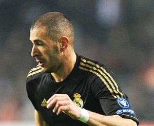بنزيمة أفضل لاعب فرنسي لعام 2011 وغارسيا أفضل مدرب