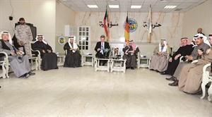الرئيس الالماني كريستيان وولف والمستشار محمد ابوالحسن والسفير د مساعد الهارون والزملاء احمد بهبهاني وعدنان الراشد وفيصل القناعي خلال اللقاء
